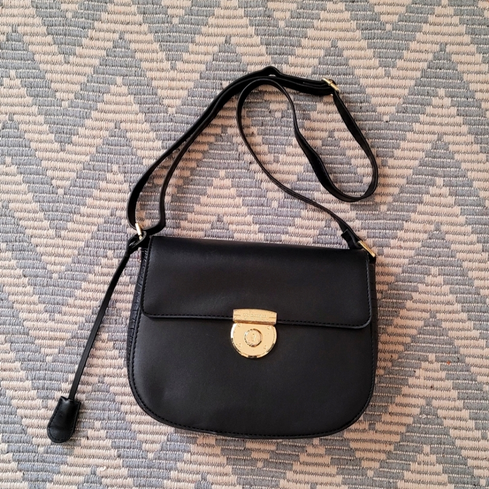 London fog saddle bag